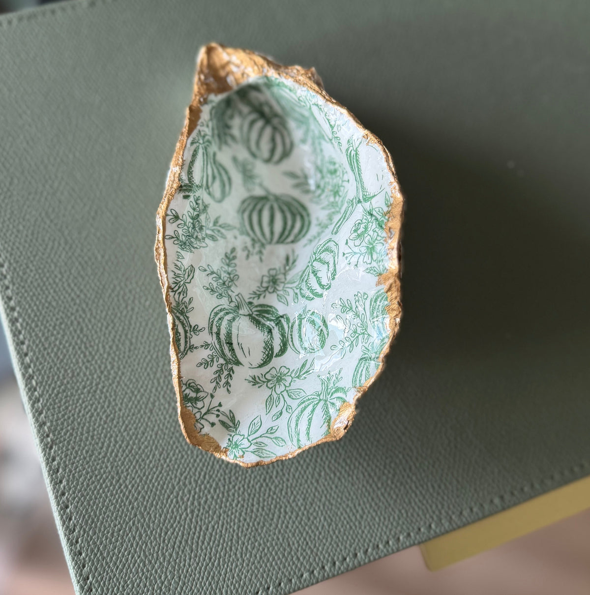 Gourds & Gold — Hand-Gilded Oyster Trinket Dish No. 01
