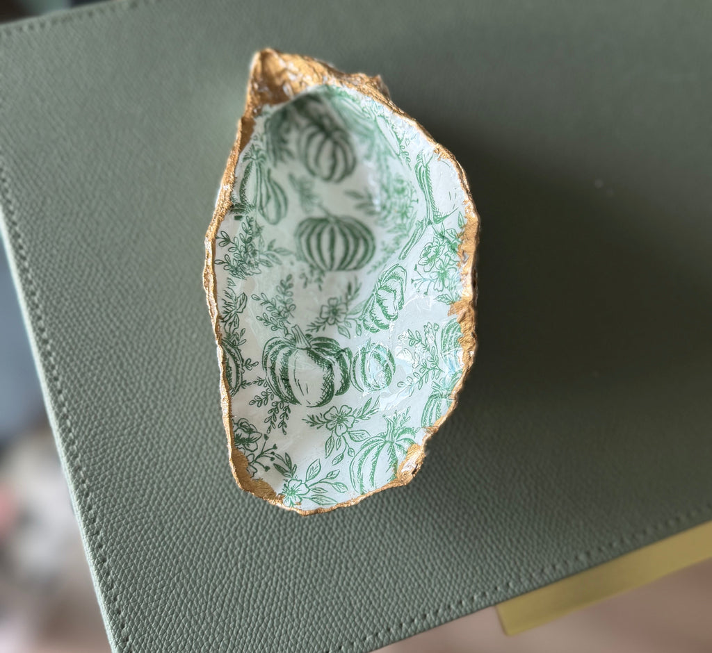 Gourds & Gold — Hand-Gilded Oyster Trinket Dish No. 01